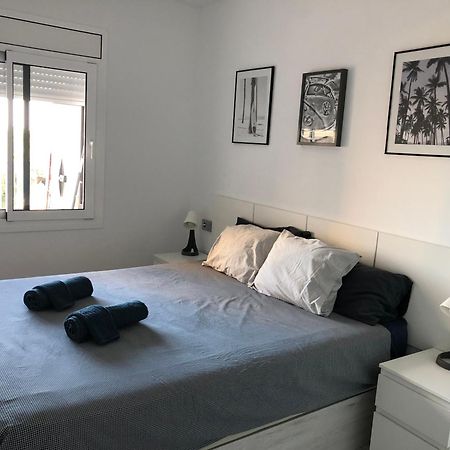 Apartamento frente al mar con piscina Malgrat de Mar Esterno foto