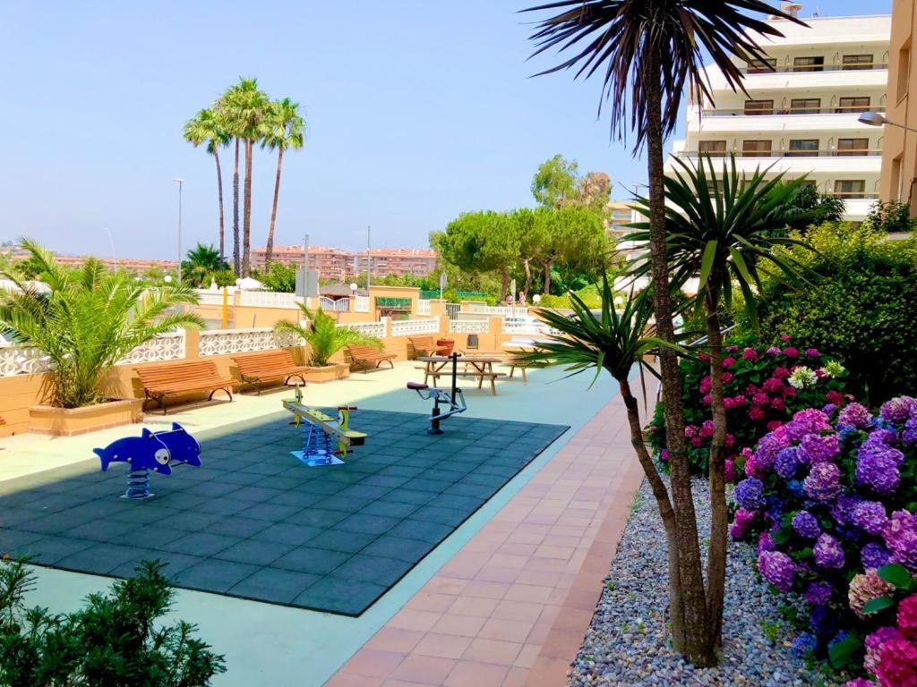 Apartamento frente al mar con piscina Malgrat de Mar Esterno foto